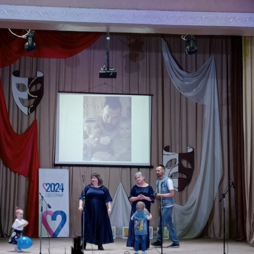 Смотр-конкурс детского творчества "Карусель" Смотр-конкурс детского творчества "Карусель".
